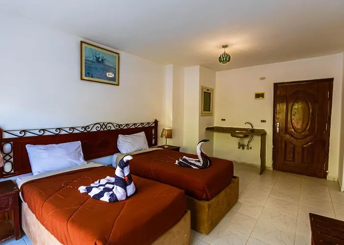 Fox House Resort