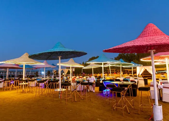 Fox House Resort *
