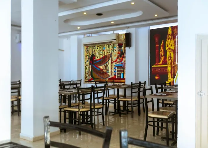 Fox House Hurgada